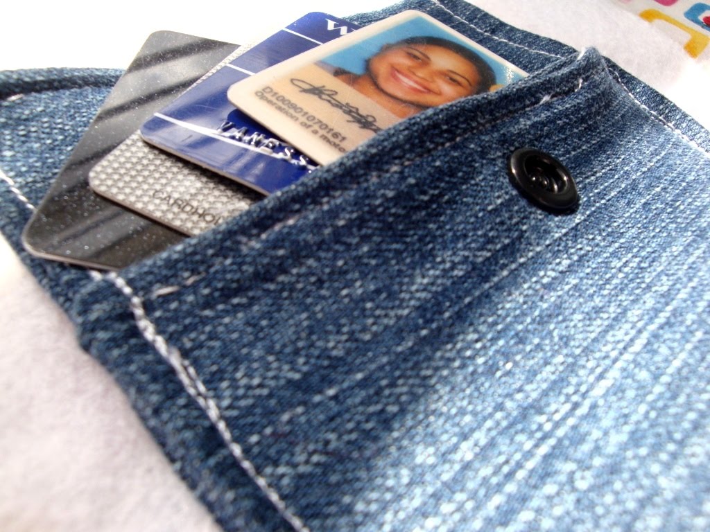 Upcycled denim coin purse/card holder - Crafty Gemini