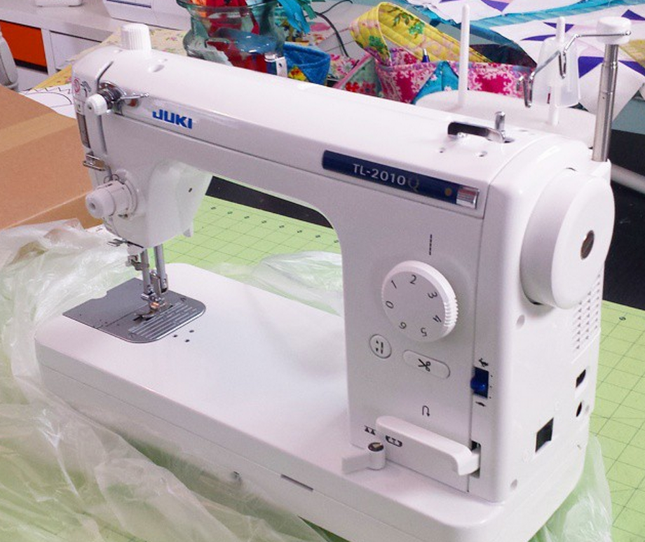 juki-tl-2010q-sewing-machine-video-review-crafty-gemini