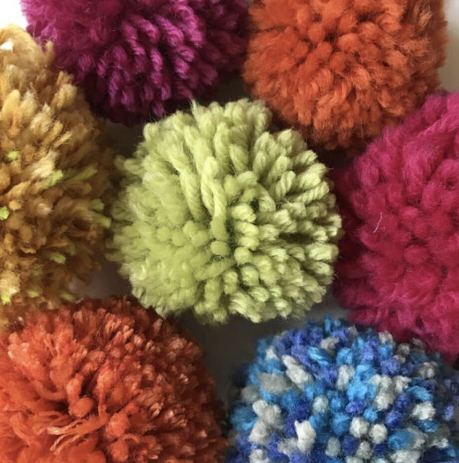 llamalloma pom-pom maker