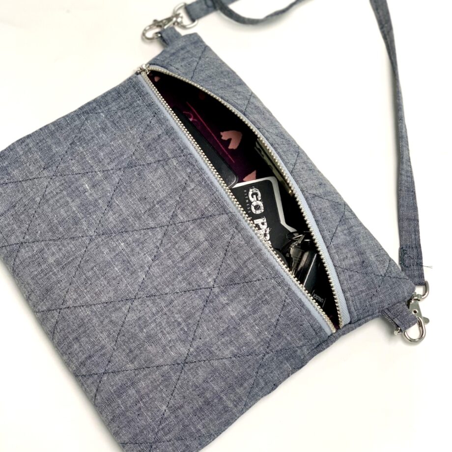 stroll crossbody 500x500