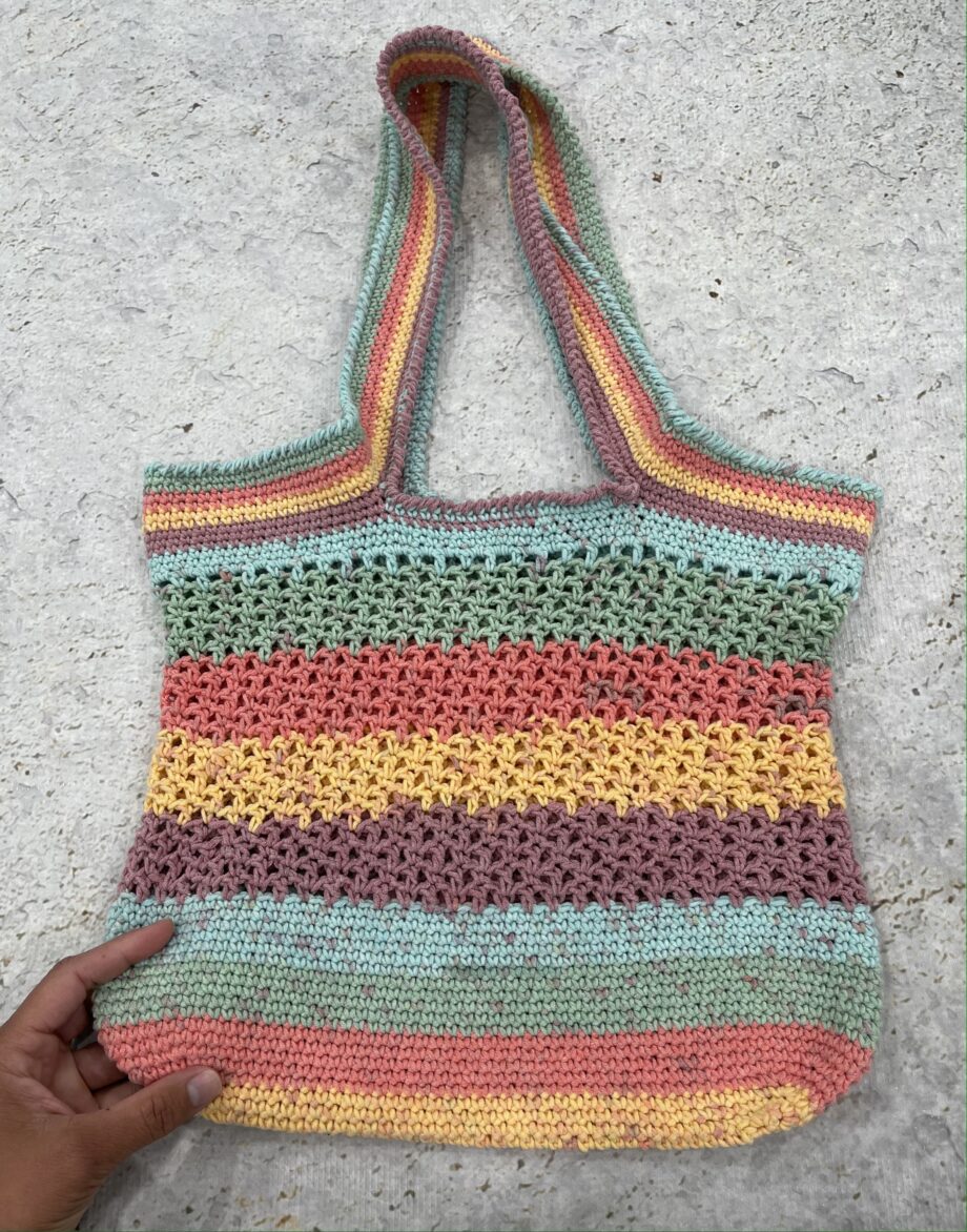 crochet market tote by crafty gemini